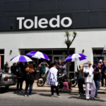 Para pagar sueldos adeudados a 1.800 empleados, la cadena Toledo vendió una sucursal